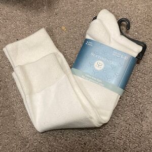 Women’s White Cotton Knee High Socks 9-11 2 pack